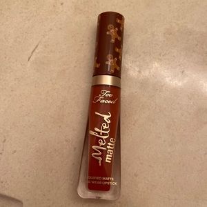 Two faced- Melted Matte lip gloss